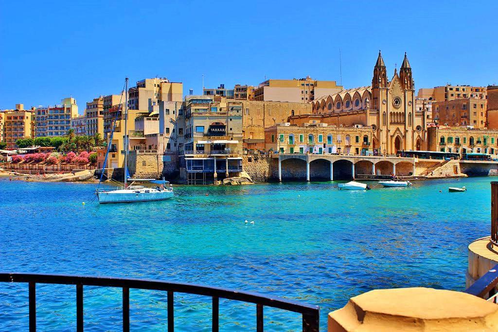 Marvellous Apartment In Tigne Point Sliema Exteriör bild