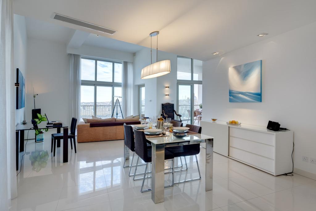 Marvellous Apartment In Tigne Point Sliema Exteriör bild