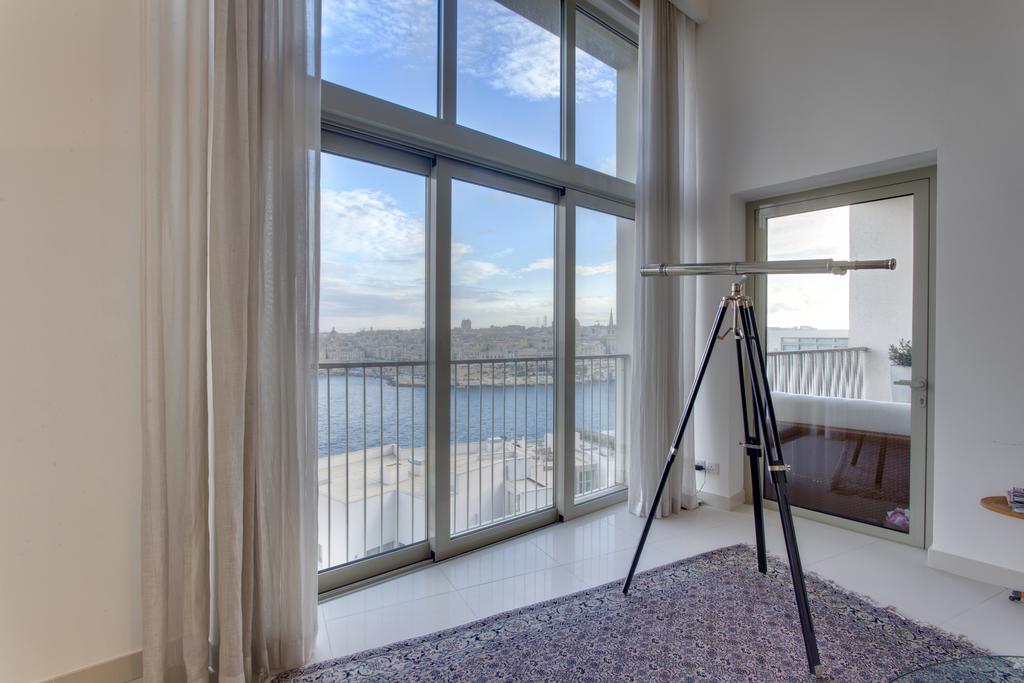 Marvellous Apartment In Tigne Point Sliema Exteriör bild