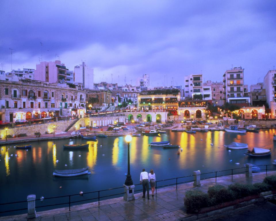 Marvellous Apartment In Tigne Point Sliema Exteriör bild