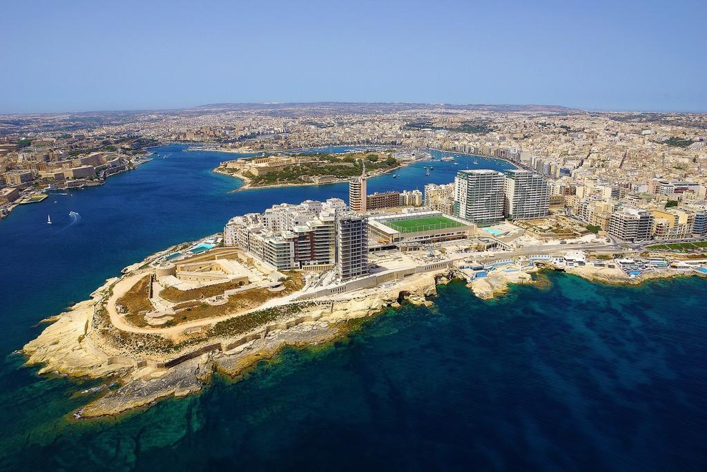 Marvellous Apartment In Tigne Point Sliema Exteriör bild